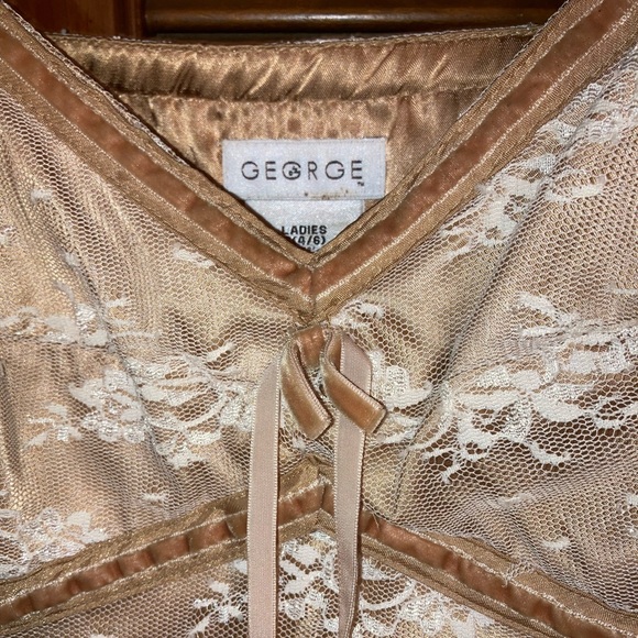George - Lace & Satin Tank Top - Picture 3 of 3